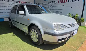 Volkswagen Golf 2000 Silver