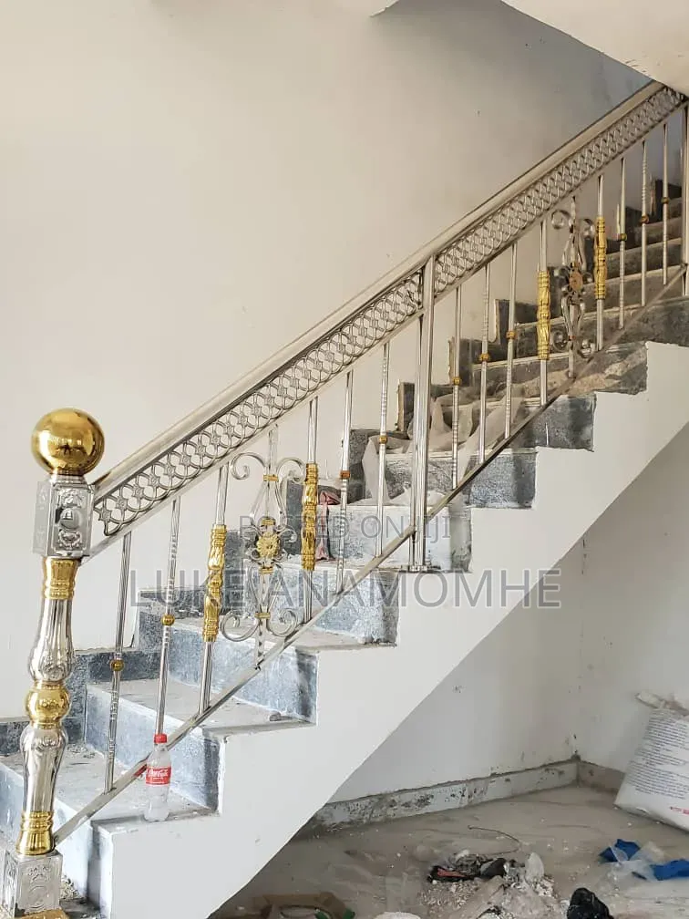 Straight Cubi Handrail
