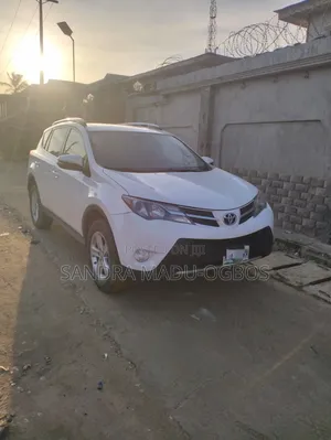 Toyota RAV4 2015 White