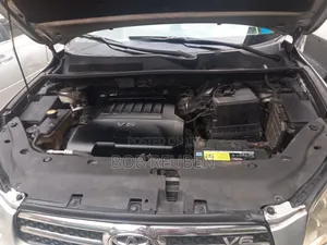 Toyota RAV4 2010 Silver
