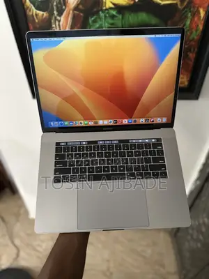 Laptop Apple MacBook Pro 2017 16GB Intel Core i7 SSD 1T