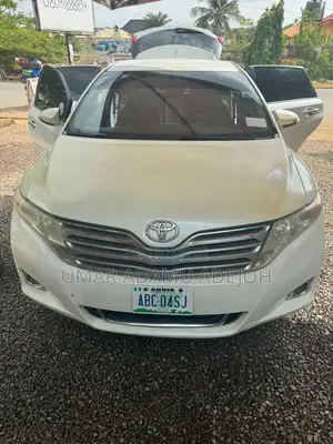 Toyota Venza 2011 White