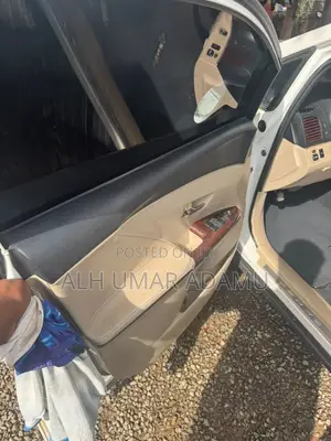 Toyota Venza 2011 White