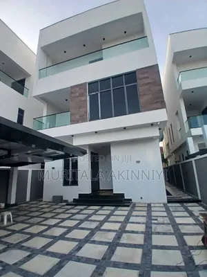 11bdrm Duplex in Lekki Phase 1 for sale