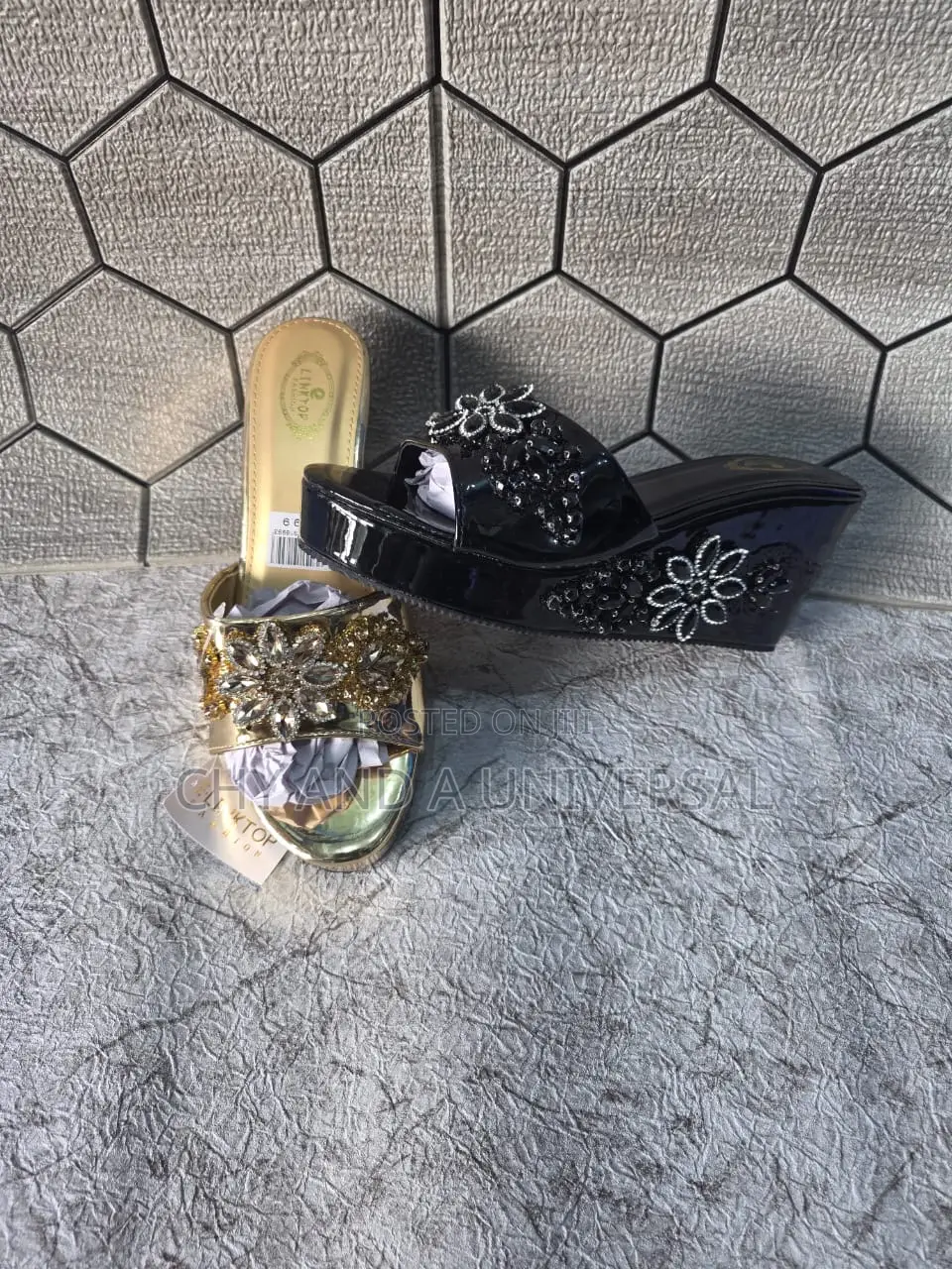 Beautiful Wedge With Flower Design