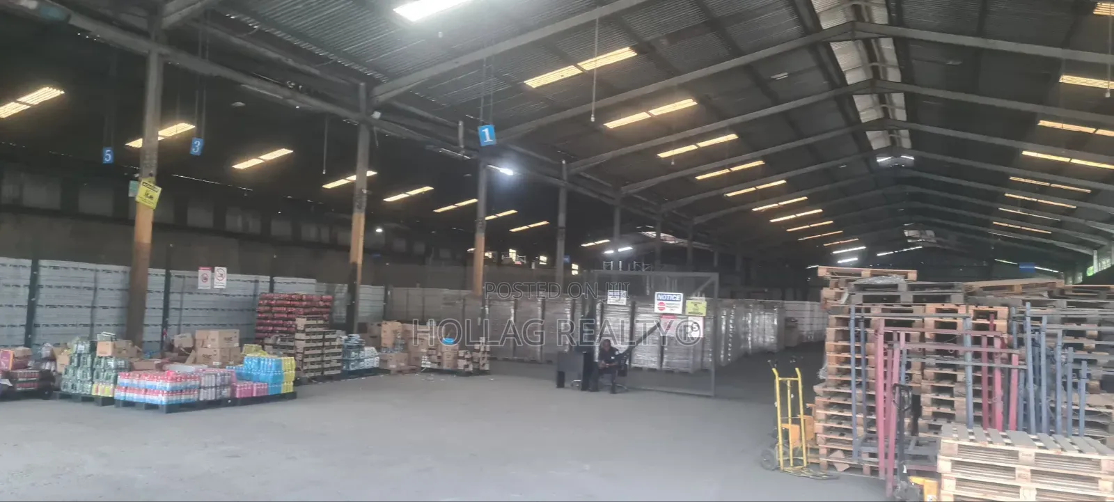 Purpose Built Warehouse and Office Space