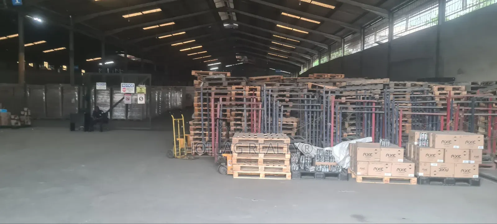 Purpose Built Warehouse and Office Space