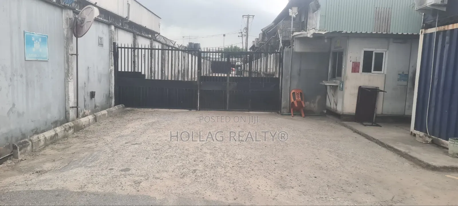 Purpose Built Warehouse and Office Space