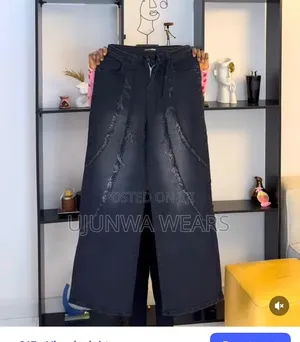 The Bow Back Wide-Leg Jeans - Washed Black