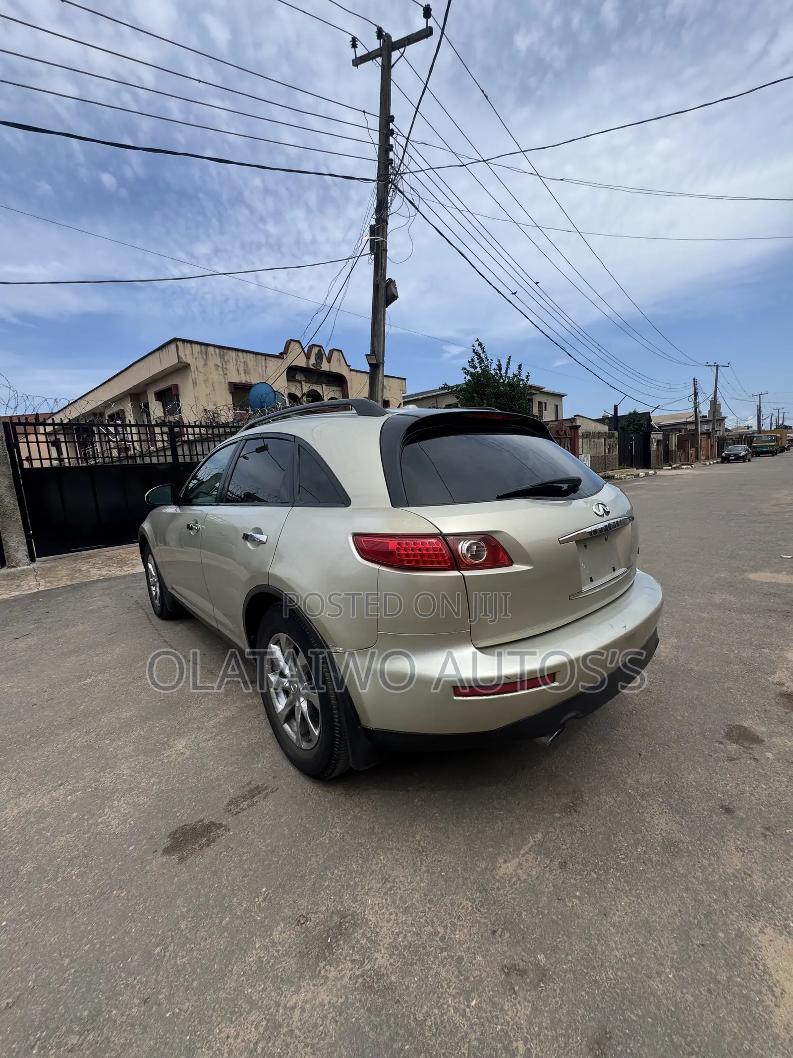 Infiniti FX35 Base 4x2 (3.5L 6cyl 5A) 2008 Gold