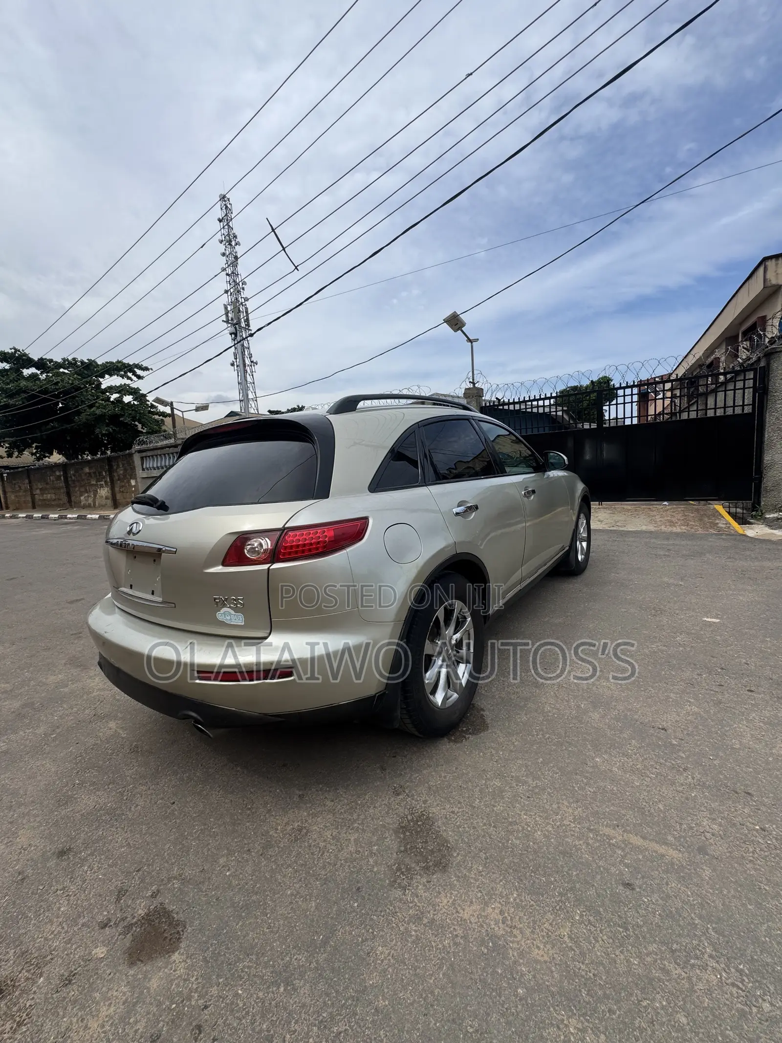 Infiniti FX35 Base 4x2 (3.5L 6cyl 5A) 2008 Gold