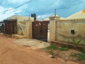 Furnished 3bdrm Block of Flats in Ganmo, Ifelodun-Kwara for sale