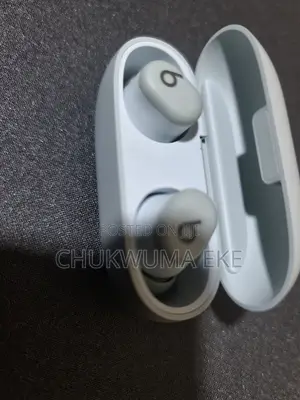 Beats Solo Wireless Earbuds