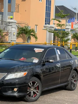 Toyota Camry SE 4dr Sedan (2.5L 4cyl 6A) 2011 Black