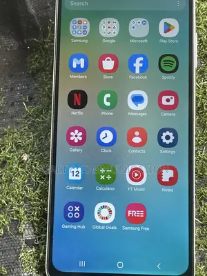 Samsung Galaxy A06 64 GB Yellow