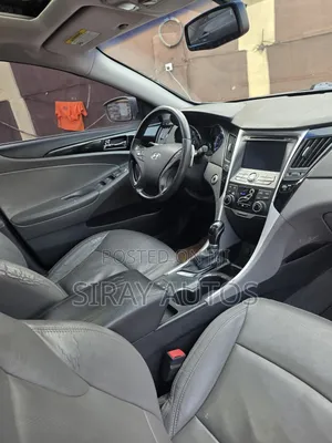Hyundai Sonata Limited 2.0T Sedan (2.0L 4cyl 6A) 2013 Gray