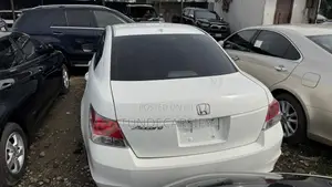 Honda Accord 2010 White