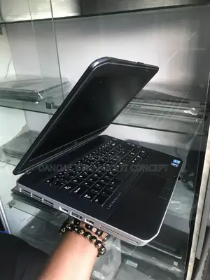 Laptop Dell Latitude E5430 4GB Intel Core i5 HDD 320GB