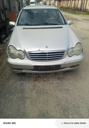 Mercedes-Benz C200 2005 Silver