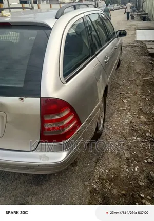 Mercedes-Benz C200 2005 Silver