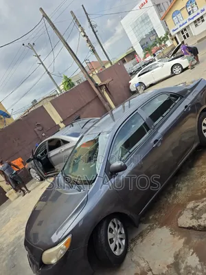 Toyota Corolla 2010 Gray