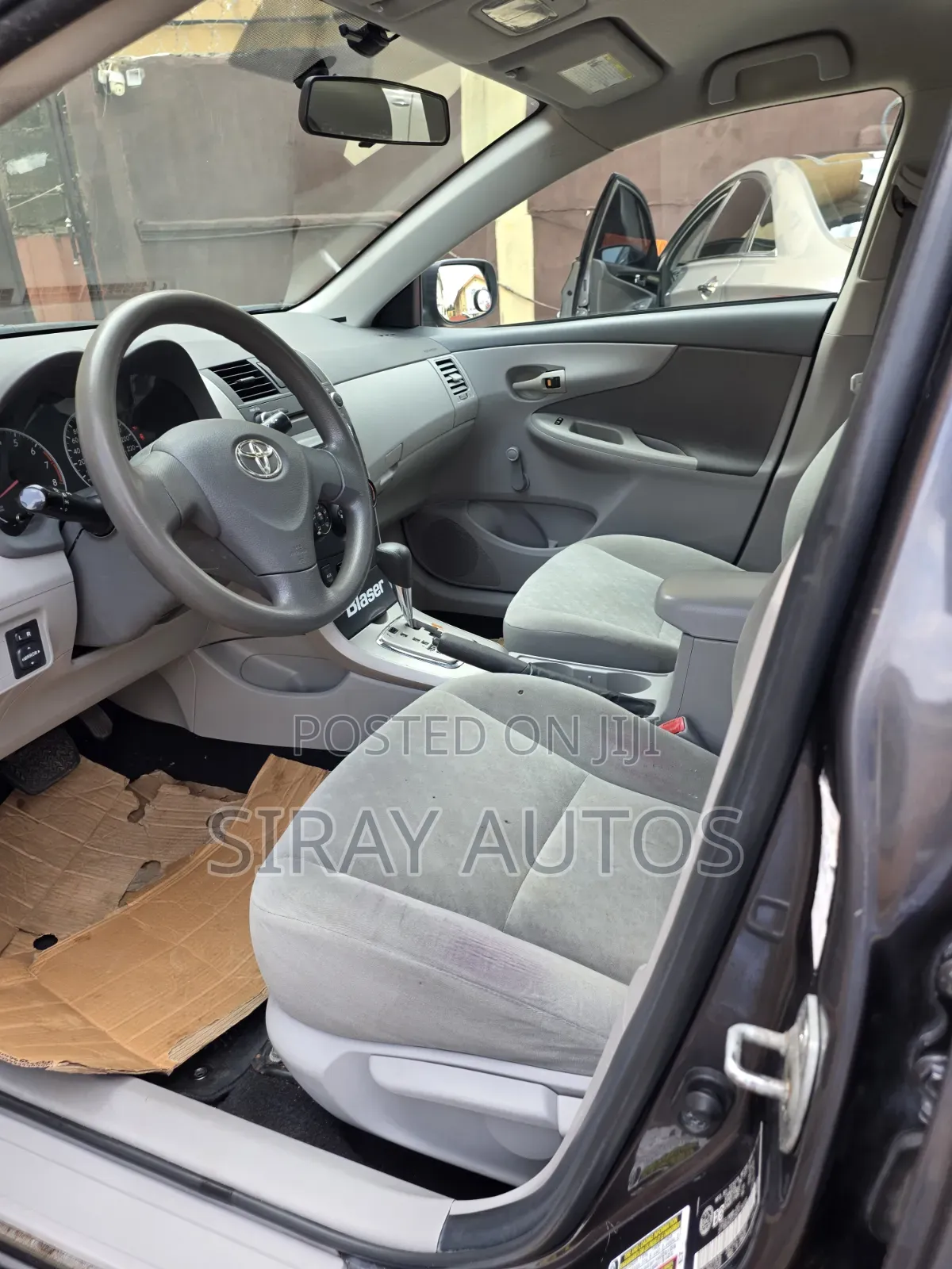 Toyota Corolla 2010 Gray