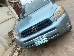 Toyota RAV4 2008 Ivory