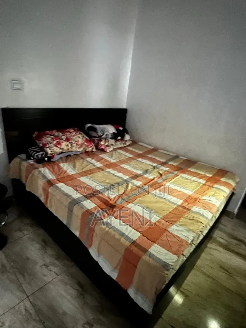Bed and Bed Frame 6/6