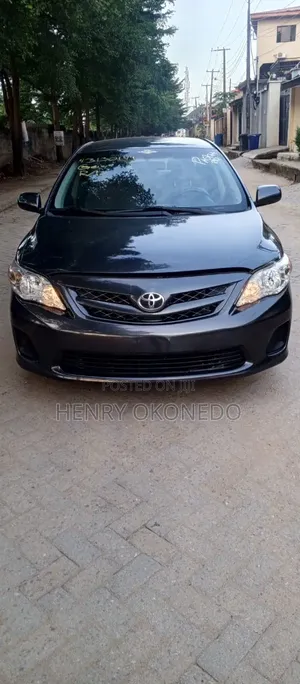 Toyota Corolla 2011 Gray