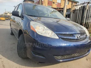 Toyota Sienna LE FWD 2006 Blue