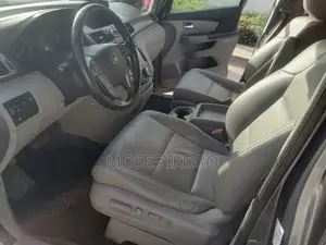 Honda Odyssey EX-L 4dr Minivan w/Navigation (3.5L 6cyl 6A) 2014 Gray