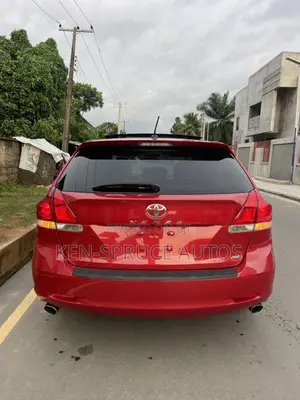 Toyota Venza XLE 2010 Red