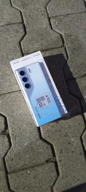 New Tecno Camon 40 Pro 5G 256 GB Blue