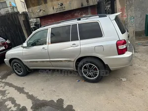 Toyota Highlander 2004 Silver