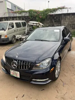 Mercedes-Benz C300 Luxury 4Matic Sedan AWD (3.5L 6cyl 7A) 2013 Blue