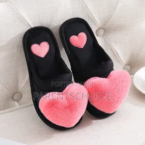 Women Plush Heart Slippers for Indoor Bedroom