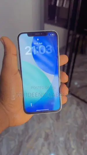 Apple iPhone 12 64 GB