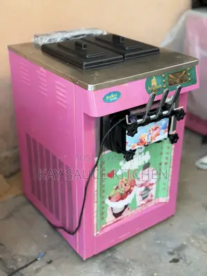 Ice Cream Machine Table Top (Clean Like New)