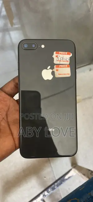 Apple iPhone 8 Plus 64 GB Black