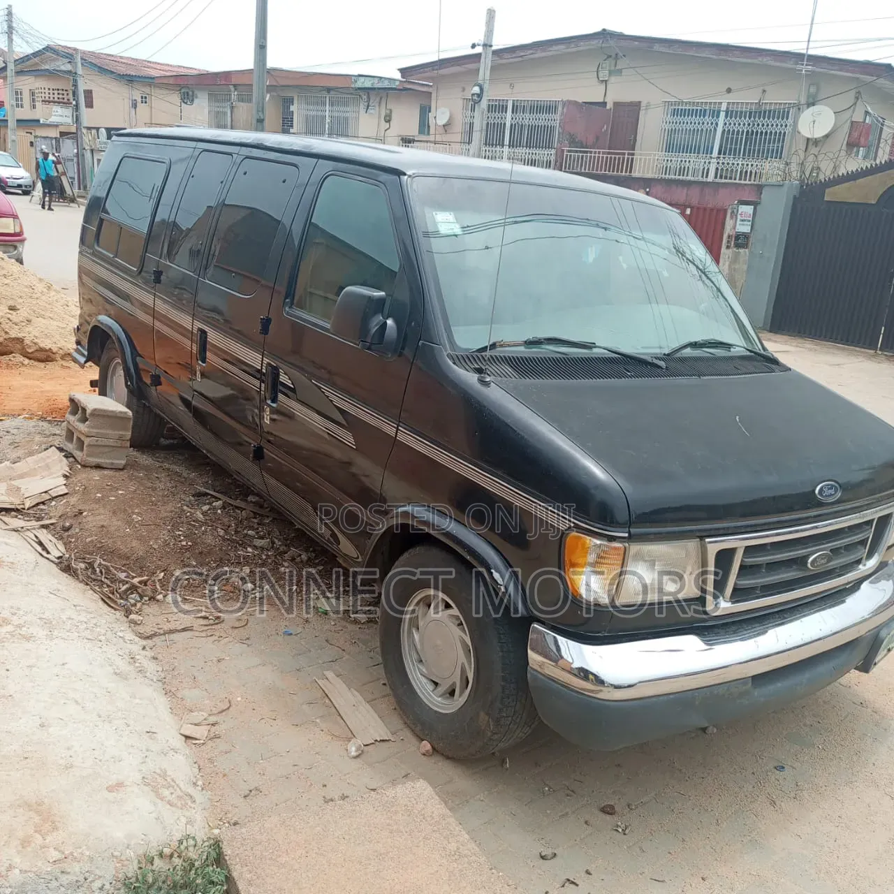 Ford E250 2006 Black