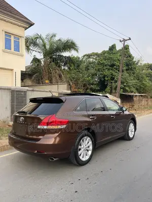 Toyota Venza XLE 2012 Brown