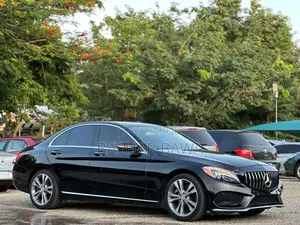 Mercedes-Benz C300 Luxury Sedan RWD (2.0L 4cyl 7A) 2016 Black