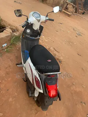 SYM Joyride 2018 White