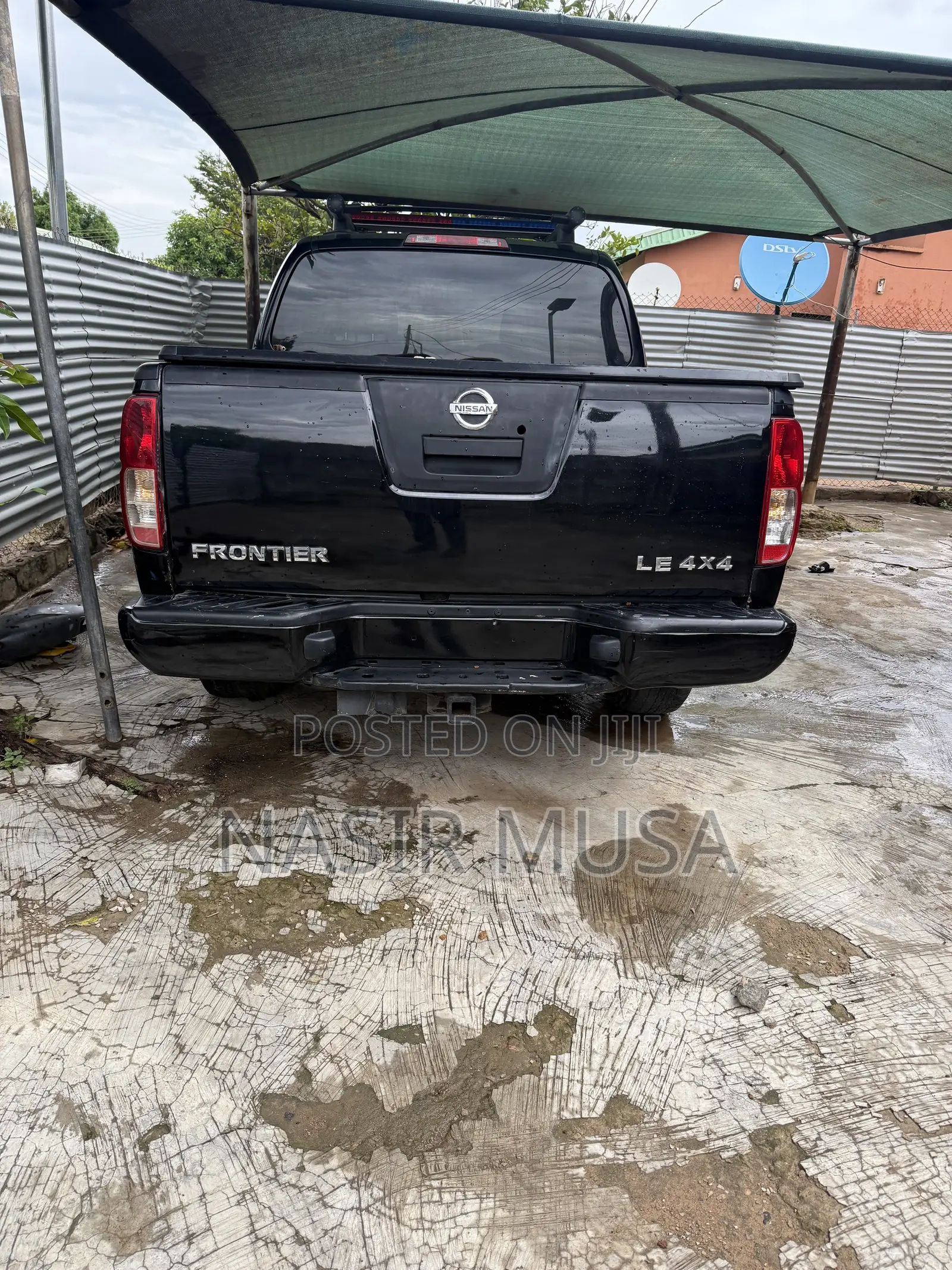 Nissan Frontier 2007 Black
