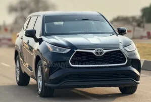 Toyota Highlander L 2021 Black