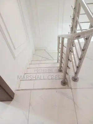 3bdrm Duplex in Off Lekki-Epe Expressway for rent