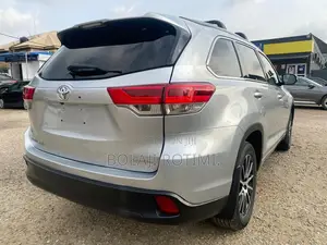 Toyota Highlander 2020 Gray