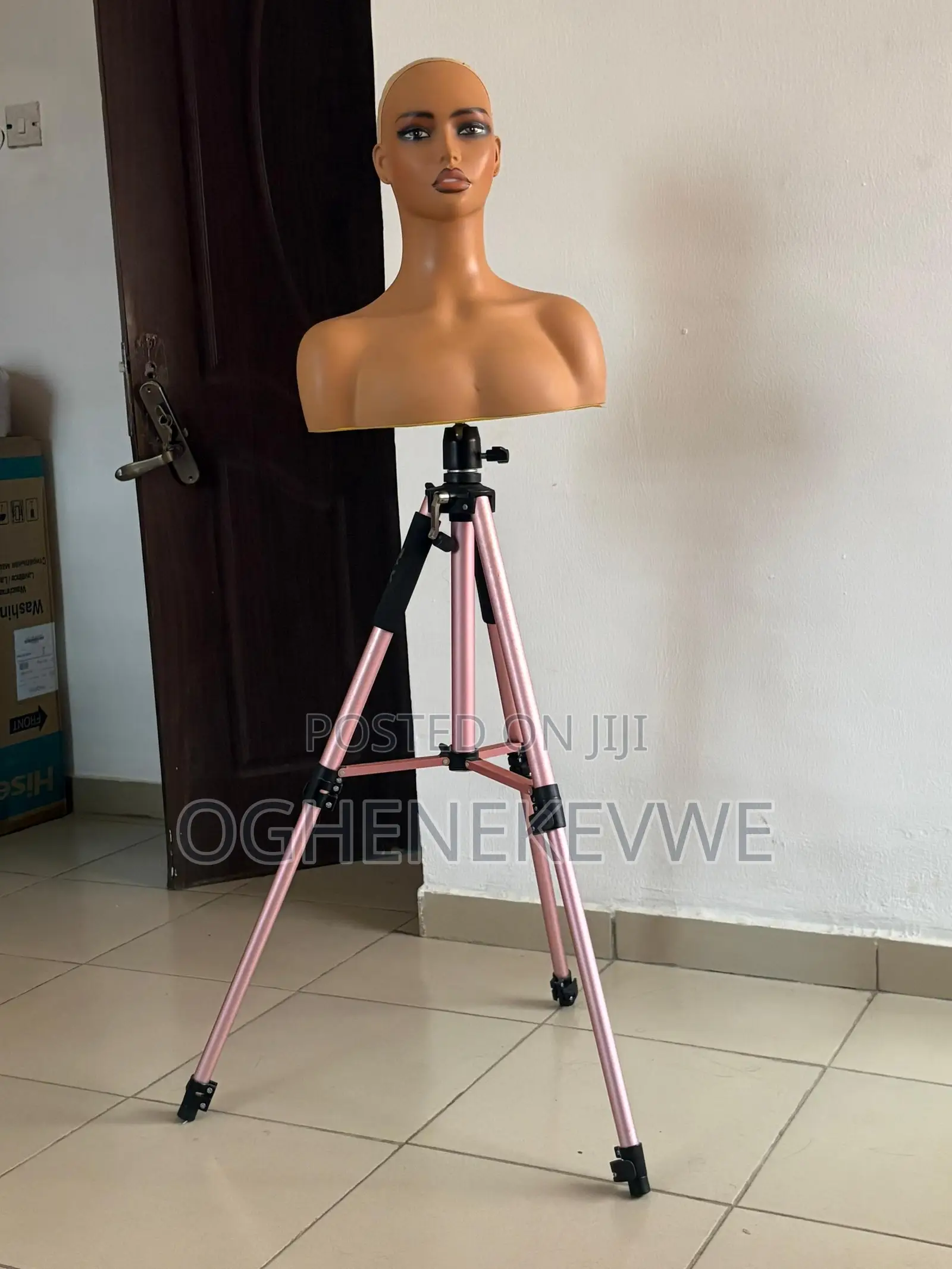Glam Display Mannequin