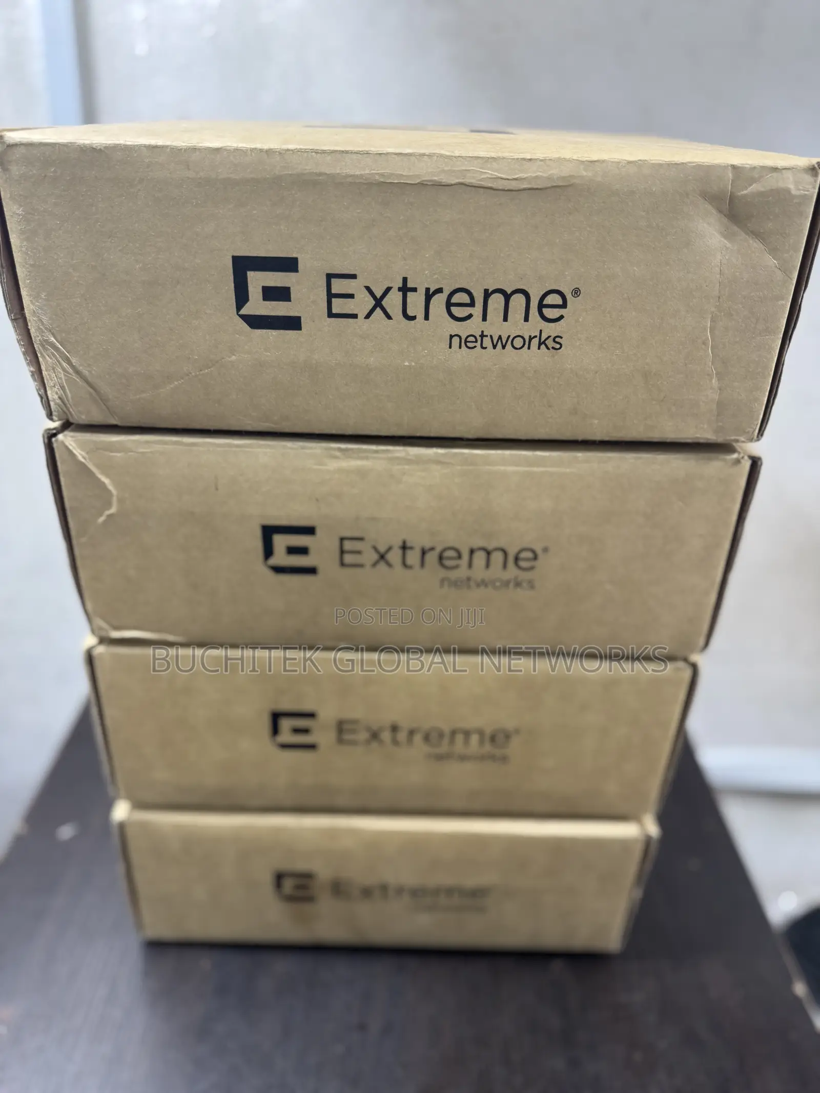 Extreme Networks Ws-Ap3935i-FCC Ceiling Mount Access Point 2.5gbps.