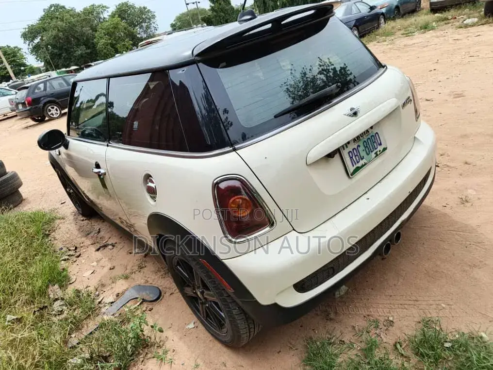 Mini Cooper 2008 White